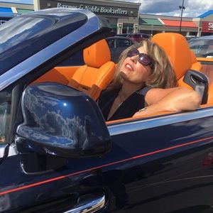 Meet your Posher, Camille